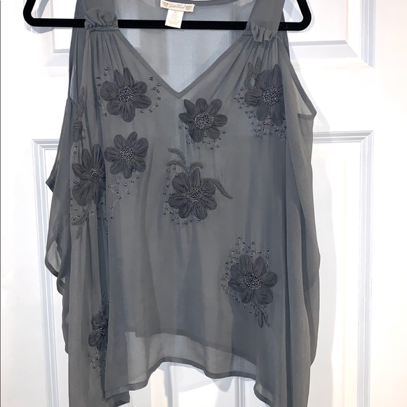 Grey flower sleeveless shirt - Picture 3 of 4